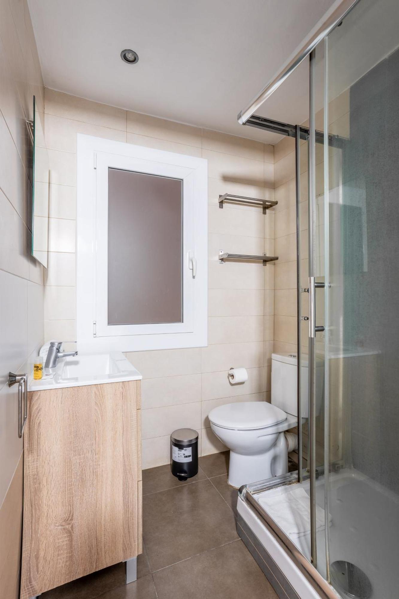 Eixample 4bd 2bth With Private Terrace *